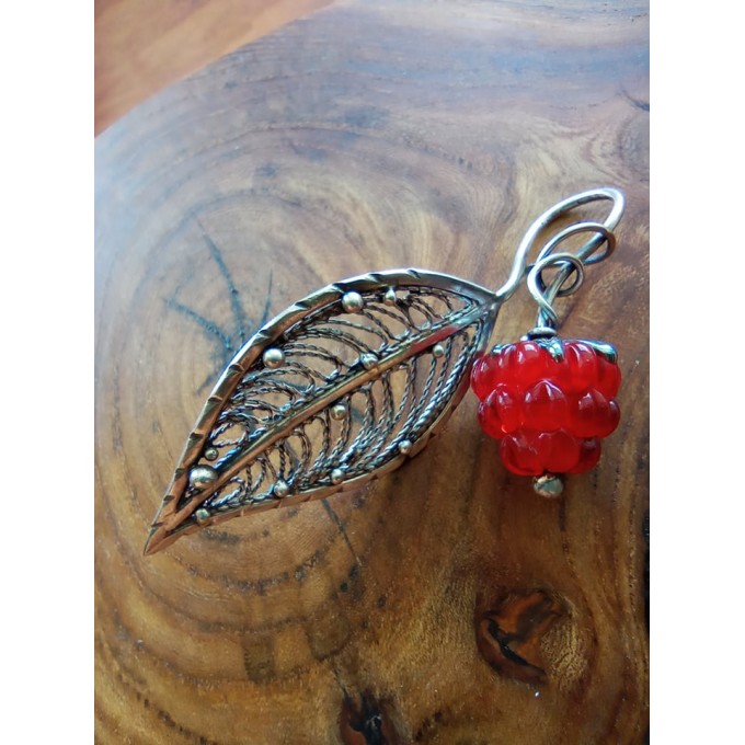 Silver filigree raspberry necklace lampwork
