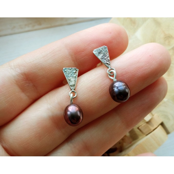 Silver black pearl earrings