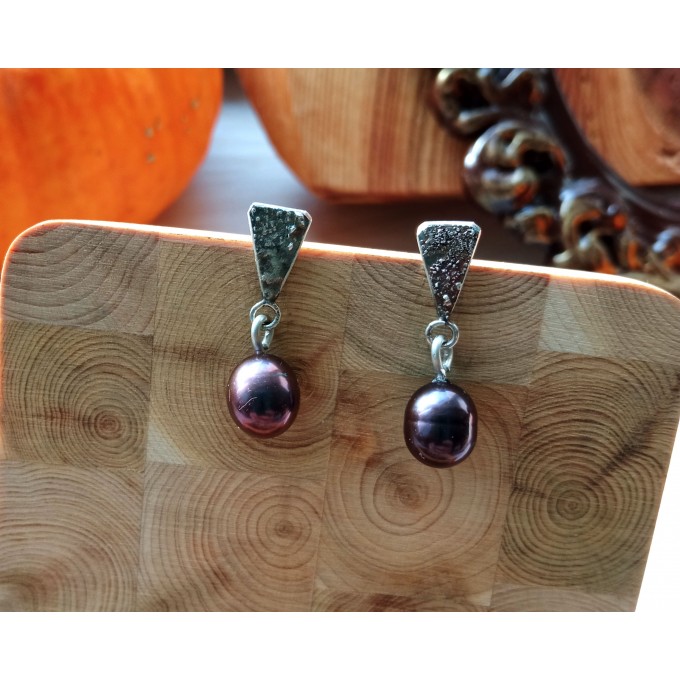 Silver black pearl earrings