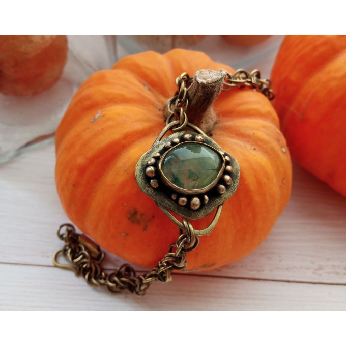 Brass bracelet with phrenite