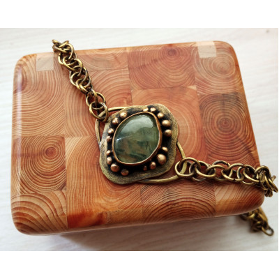 Brass bracelet with phrenite