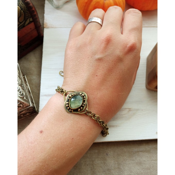 Brass bracelet with phrenite