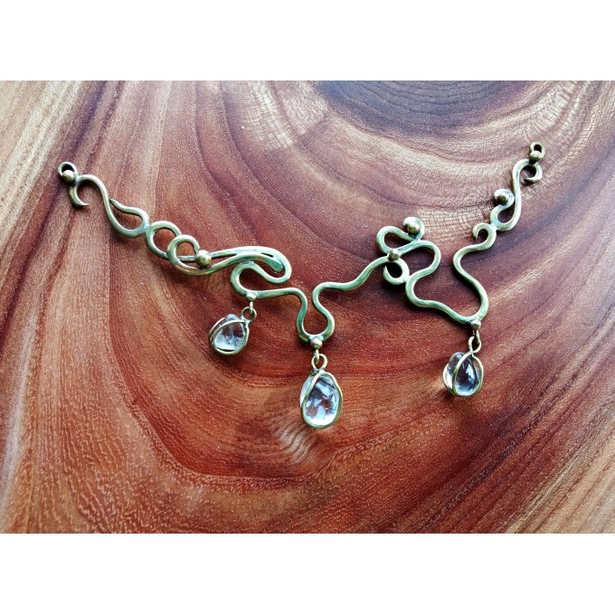 Liquid gold necklace