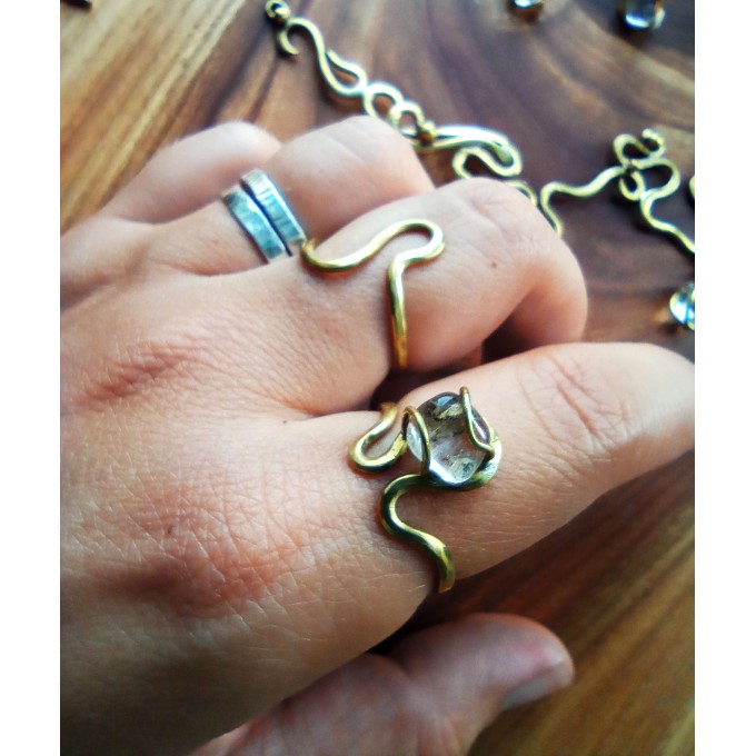 Liquid gold rings