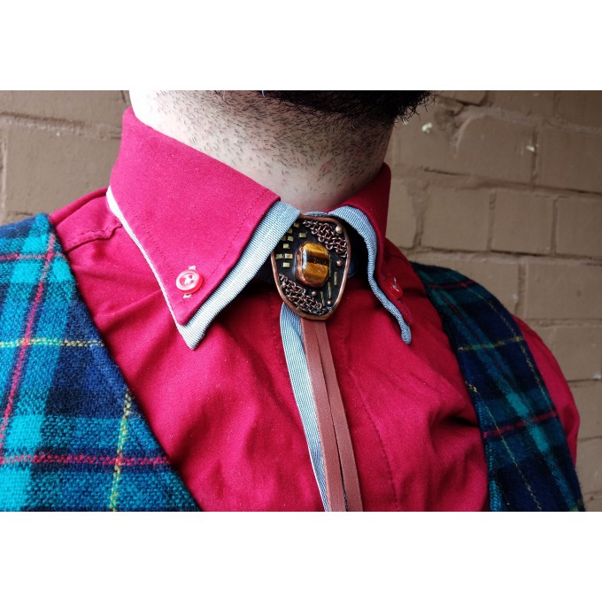 Bolo-tie with tiger eye