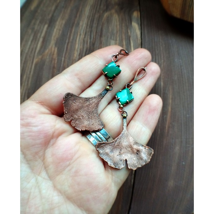 Copper ginkgo earrings with malachite