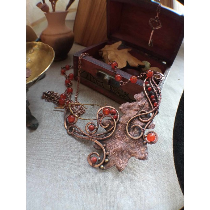 Copper oak necklace with gemstone beads