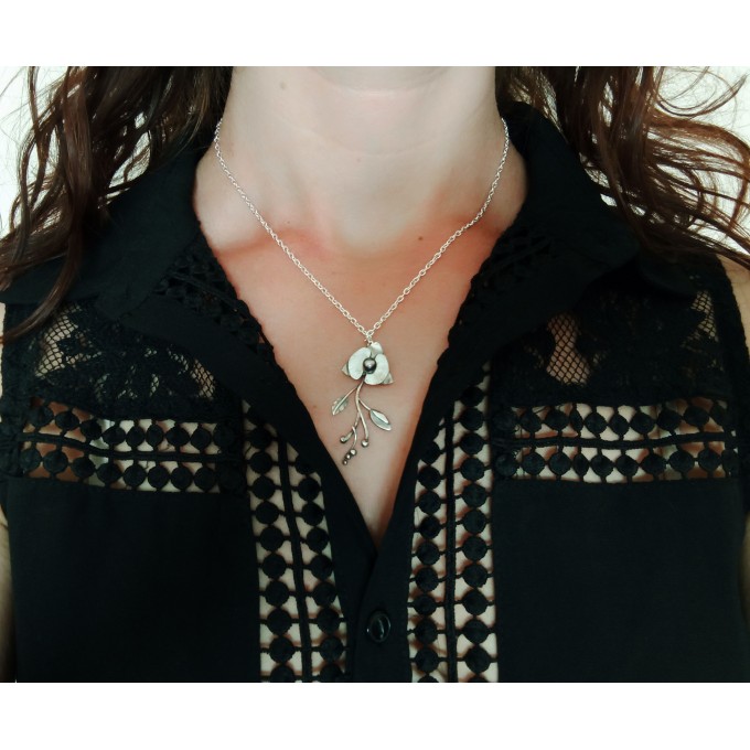 Silver orchid necklace with pearl