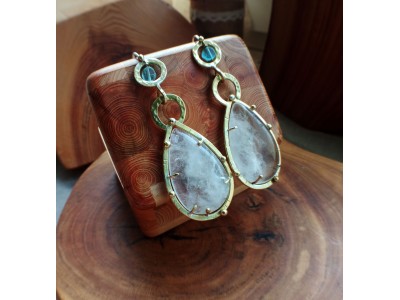 Brass earrings with quartz and apatite