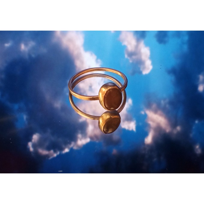 Silver ring with grey moonstone