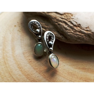 Silver filigree earrings with opals