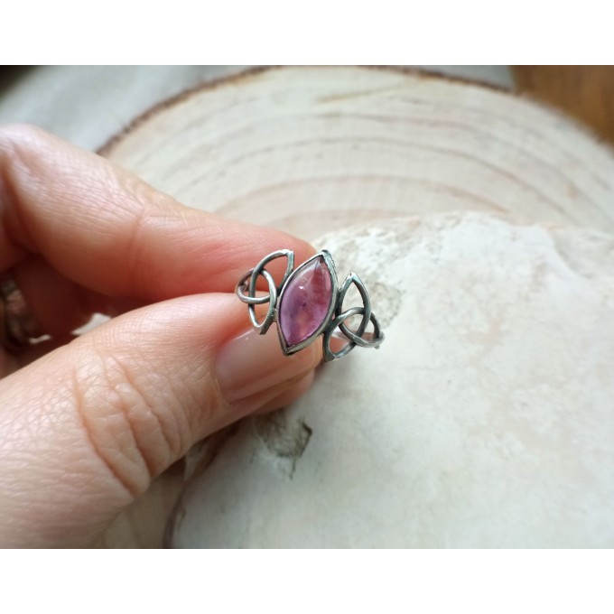 Silver celtic knot amethyst ring