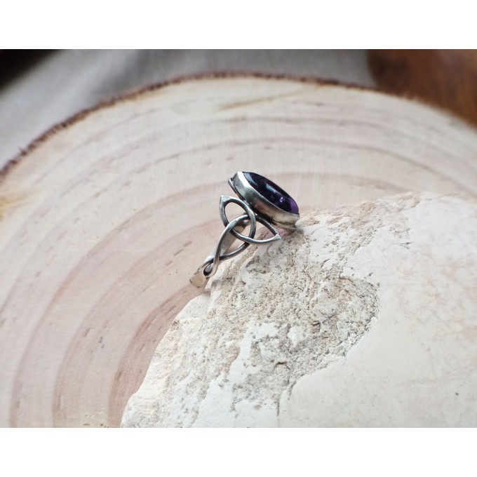 Silver celtic knot amethyst ring