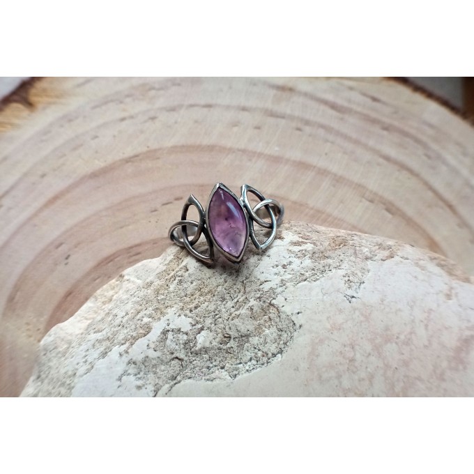 Silver celtic knot amethyst ring