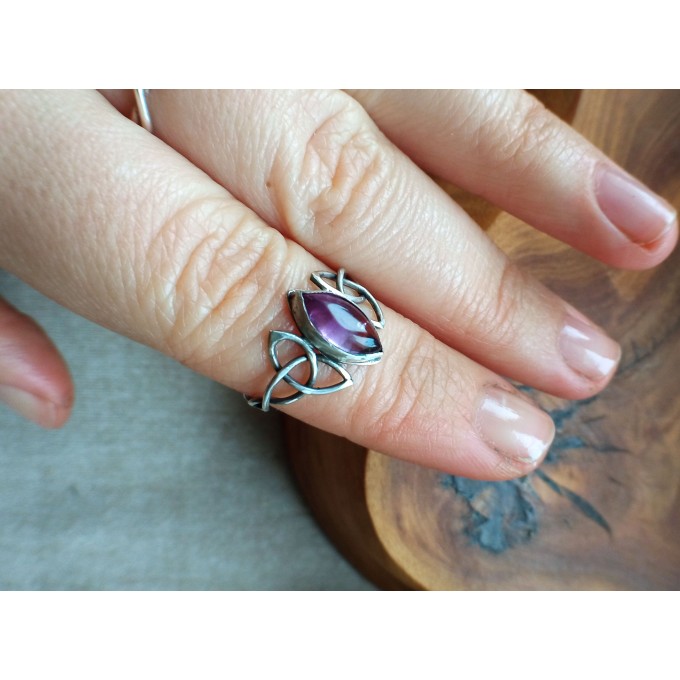 Silver celtic knot amethyst ring
