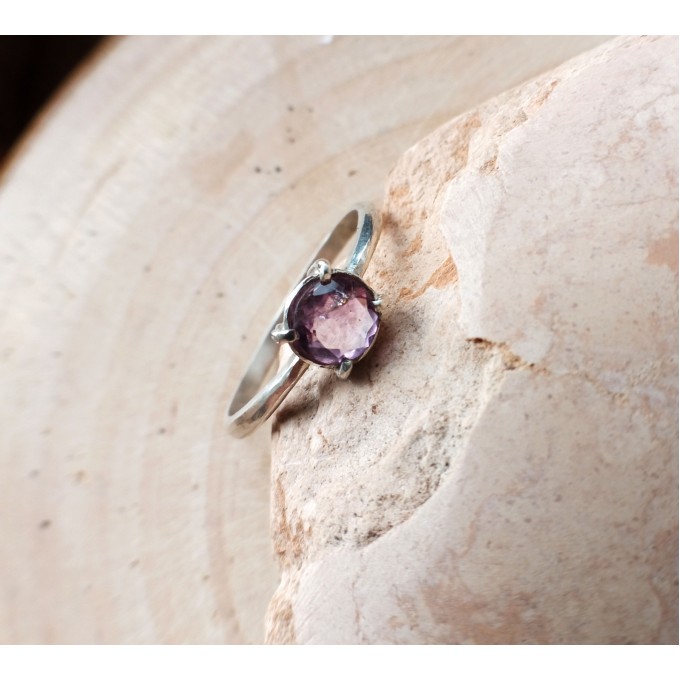 Silver ring with amethyst