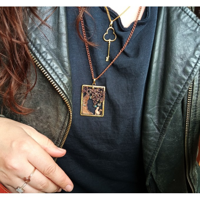Copper and brass filigree necklace with labradorites
