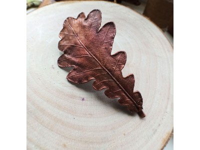 Copper oak hairclip