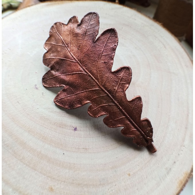 Copper oak hairclip