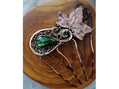 Filigree haircomb with copper ivy leaf and green labradorite