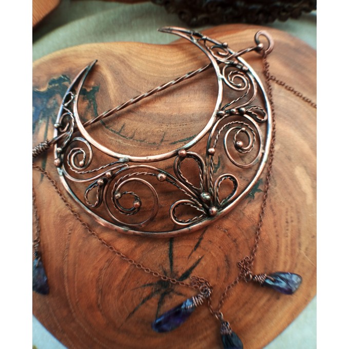 Moon hair-pin with amethyst
