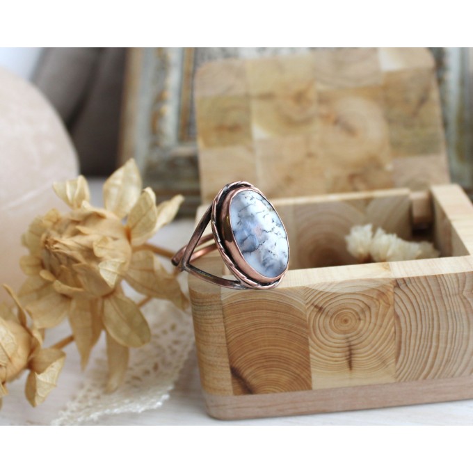 Copper ring with dendritic agate