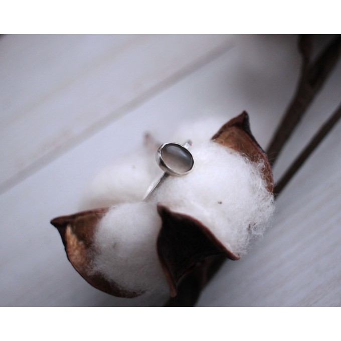 Silver ring with grey moonstone