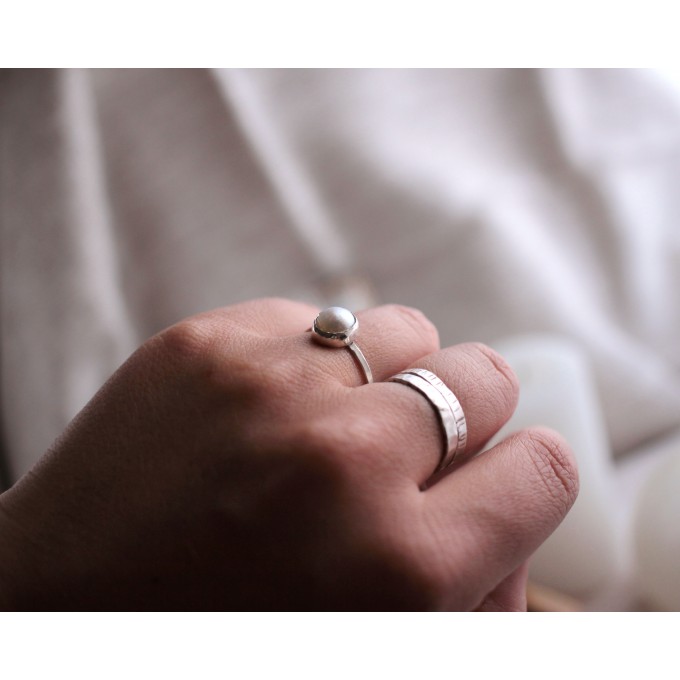 Silver pearl ring
