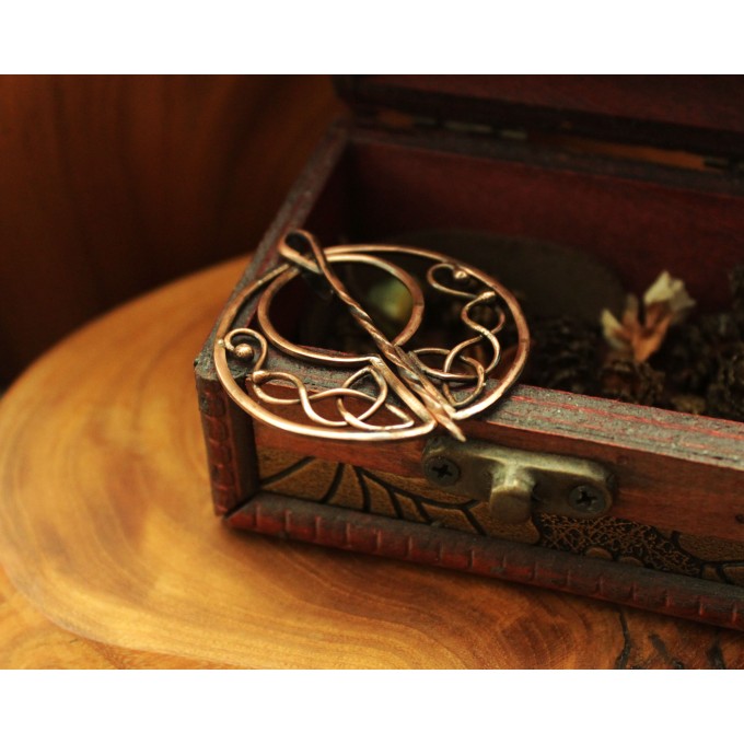 Copper celtic triquetra brooch