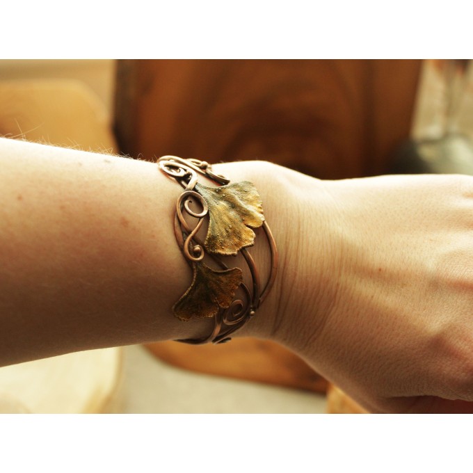 Copper ginkgo leaf bracelet