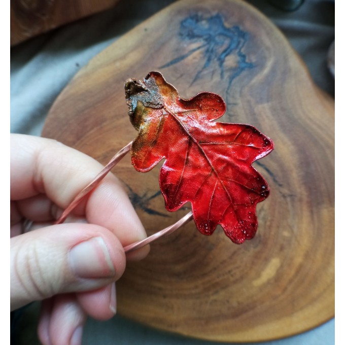 Copper hair pin with red oak leaf