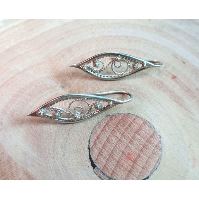 Silver filigree earrings 