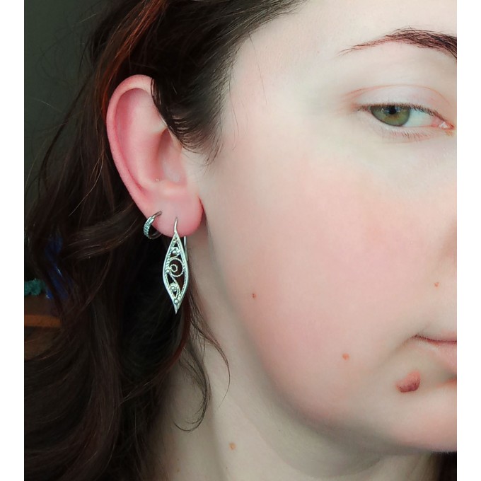 Silver filigree earrings 