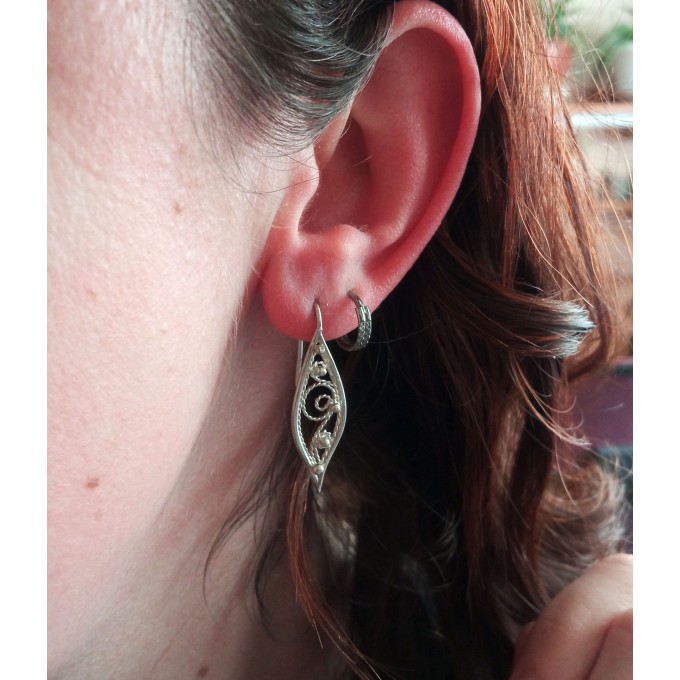 Silver filigree earrings 