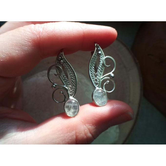 Silver filigree earrings with moonstone