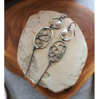 Long silver earrings with pearls