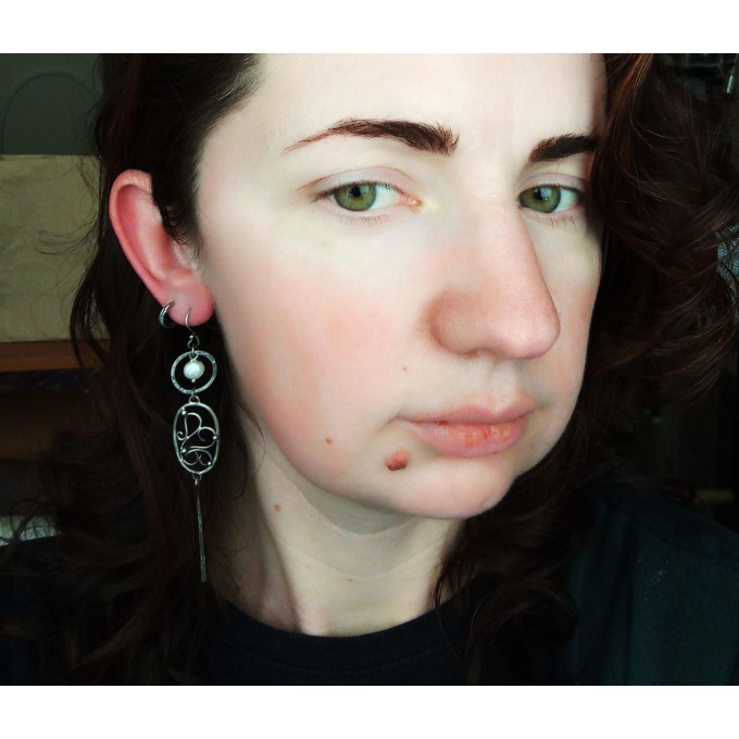 Long silver earrings with pearls