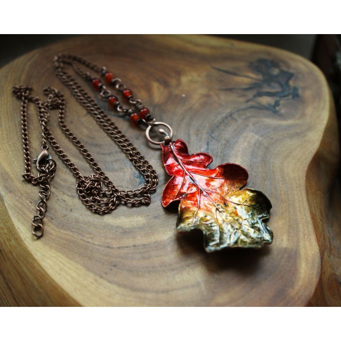 Copper oak necklace with carnelian gemstone