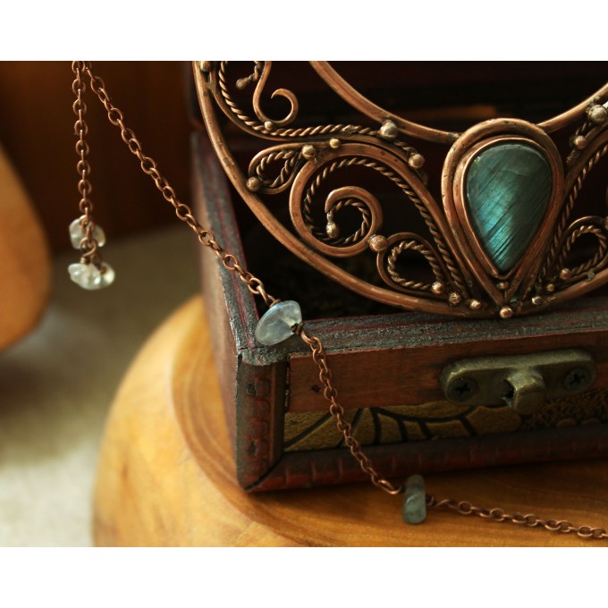 Hair clip Moon with labradorites