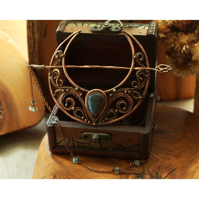 Hair clip Moon with labradorites