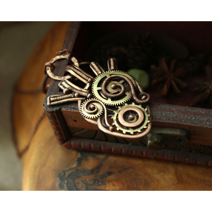 SteamPunk mechanic heart necklace 