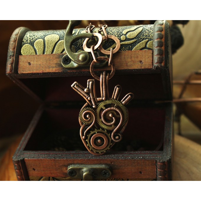 SteamPunk mechanic heart necklace 