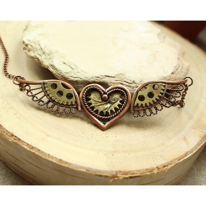 Steampunk necklace heart with wings