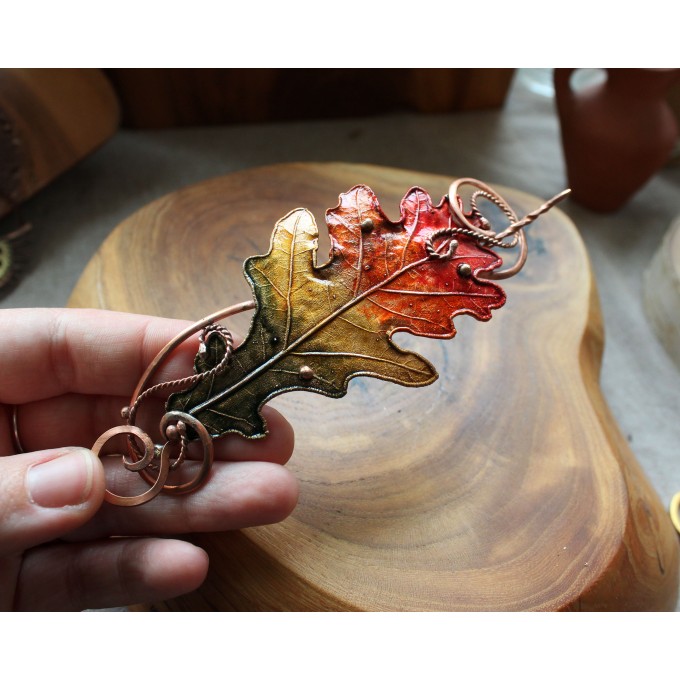Copper hair clip with red - green oak leaf