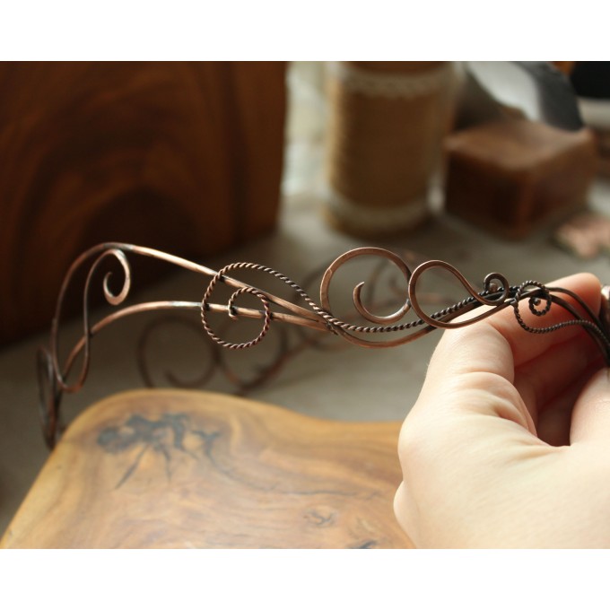 Elven tiara with amethyst