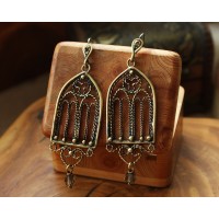 Gothic-style copper and brass filigree earrings Gothic-style copper and brass filigree earrings