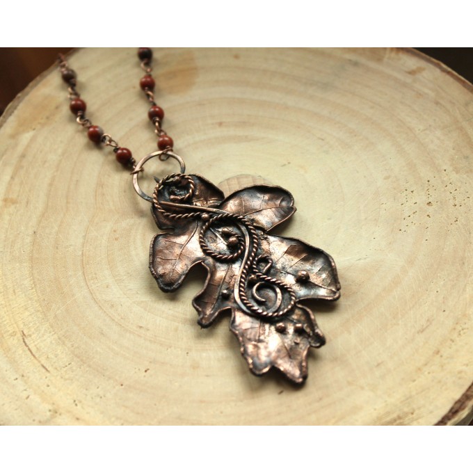 Copper oak necklace with carnelian jasper gemstone
