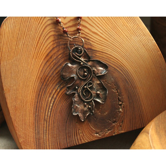 Copper oak necklace with carnelian jasper gemstone