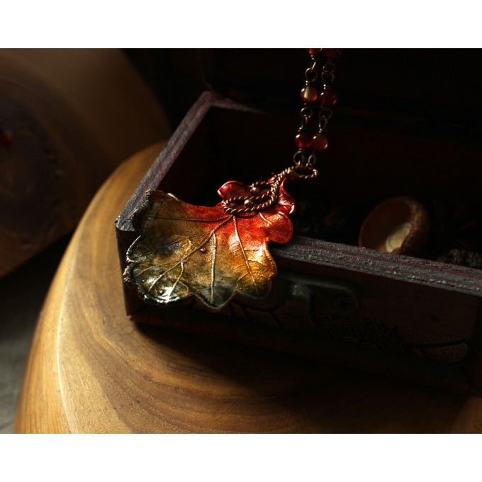 Copper oak necklace with carnelian jasper gemstone