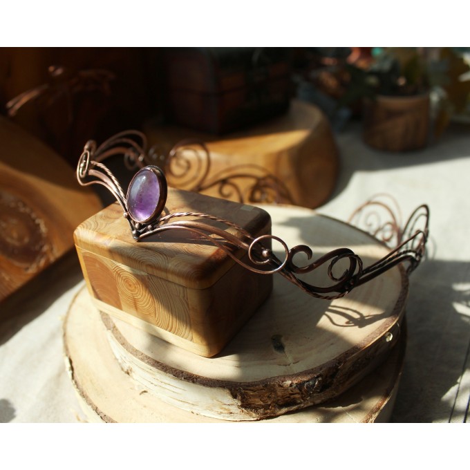 Elven tiara with amethyst